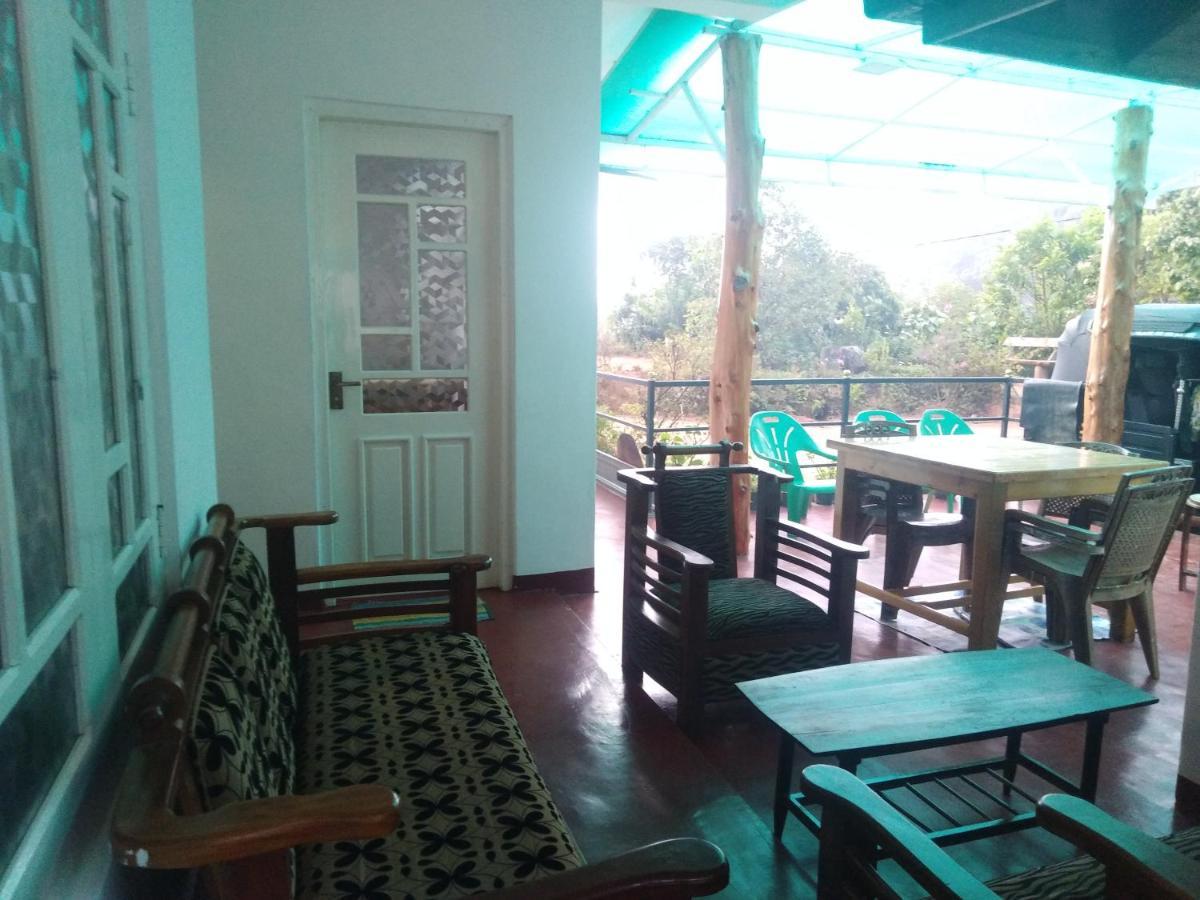 Forest Cyniciam Homestay Ohiya Exterior photo